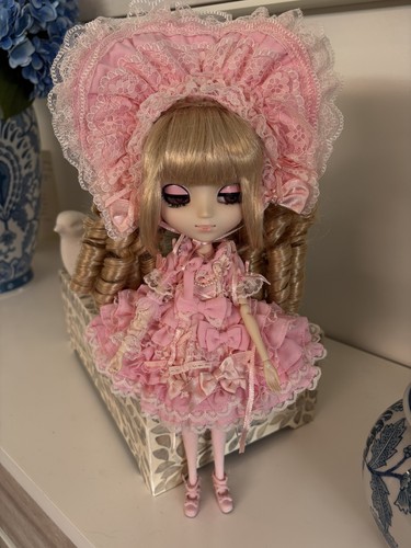 Rare pullip doll - pullip, 2009